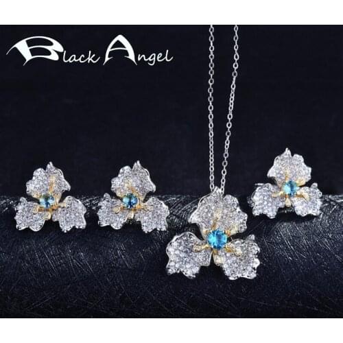 BLACK ANGEL New Flower Earrings for Women Temperament Fashion Imitation Emerald Necklace Open Ring Luxury Zircon Jewelry Sets