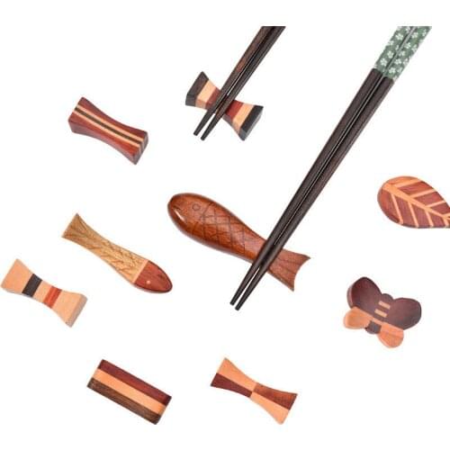 2pcs Japanese Wooden Chopsticks Holder Spoon Rest Fork Rack for Dining Table Decorative Chopsticks Pillow Tableware Accessories