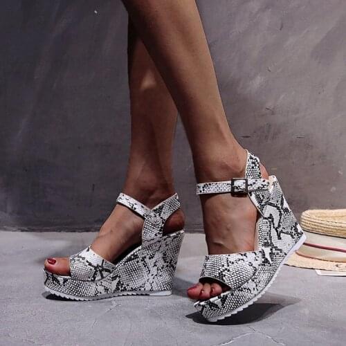 Fashion Women Wedges Sandals Casual Buckle Strap Heel Platform Summer Gladiator Sandals Open Toe Roman Shoes Ladies