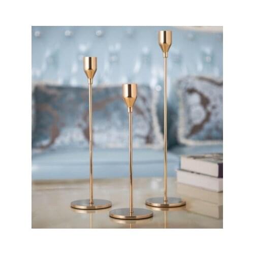 Western single candle holder candlelight dinner candle holder romantic dining table European-style decoration model room soft de