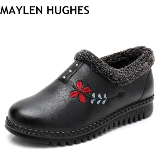 MAYLEN HUGHES Women's Slip-ons
