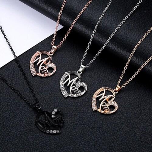 Mothers Day Jewelry Gift Necklace Mom Letter Love Heart Shaped Crystal Pendant Necklace Charms Choker Best Gift For Mother
