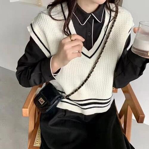 2021 Fashion Striped Sweater Vest Women Autumn Winter Japanese Preppy Style Knitted Vest for Women Sleeveless Jacket gilet femme