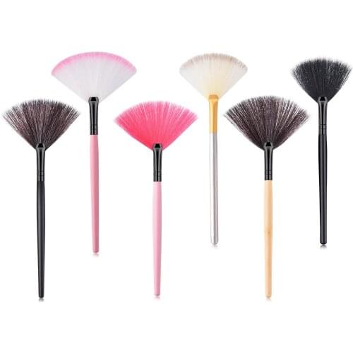 Saiantth Single small fan-shaped face makeup brushes beauty tool wooden handle fan foundation cosmetic nature blending