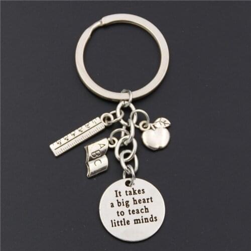 1pc Teacher Keychains It takes a big heart to teach little minds Keyring Key Ring Jewelry For Teachers Day Gift