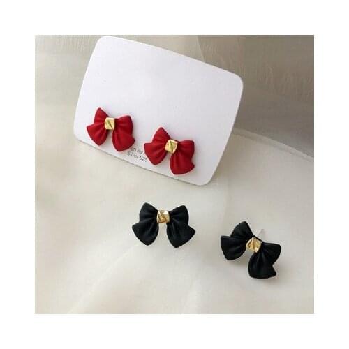 2021 New Simple Bowknot Cute Charm Stud Earring for Girls Red Black Color Metal Handmade Earring Party Wedding Jewelry Gift ins