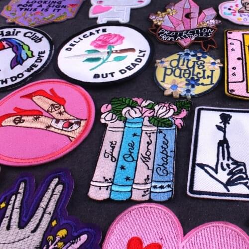 Flower Patches on Clothing Iron on Patch Embroidered Dress Sewing Round Flower Patches For Clothing Stickers Patch Fusible Badge