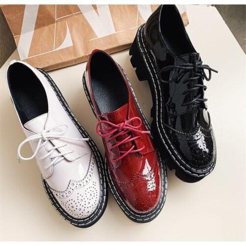 Spring/Summer 2021 Women Shoes Patent Leather Round Toe Lace-Up Chunky Heel Solid Color Comfortable and Versatile Block Shoes