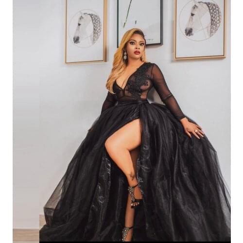 Plus Size Black Tulle Puffy Dresses Deep V Neck Long Sleeves High Side Slit Birthday Dress For Photo Shoot Lace Beaded Gowns