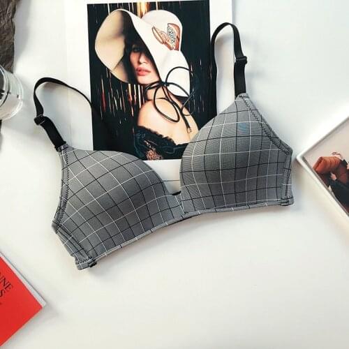 Sexy women bra thin Cup Bras For female Push Up Lingerie Seamless Wireless bra Gather fashion straps big size comfortable bra