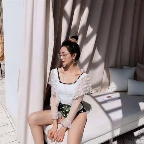 Sexy Lace One Piece Swimsuit Womens New Short Sleeve Swimwear Korean Style Gauze Ruffled Bathing Suit Beachwear Skirted Padded