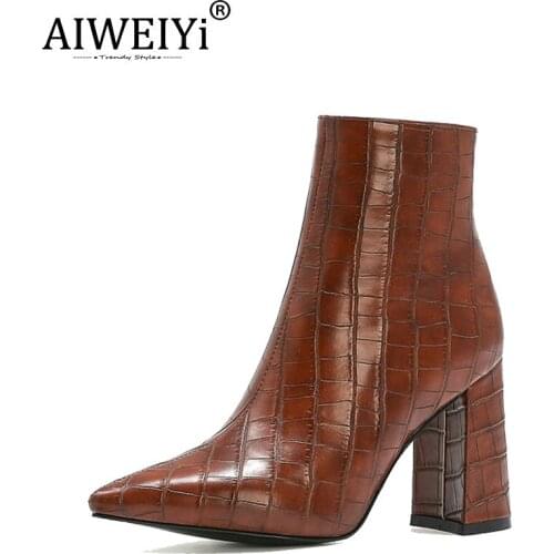 AIWEIYi Pointed toe Woman Ankle Boots Embossed PU Leather Square High Heels Black Booties Warm Fur Winter Motorcycle Boots