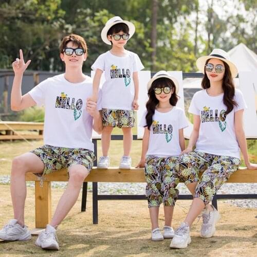 Family Clothing 2021 Summer Style Family Matching Outfits T-Shirt Short Capris Mother Daughter Dress Father Son Clothes Set