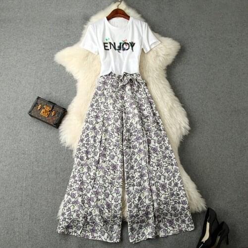 Work hot sale clothing set 2021 new spring summer Slim Womens Sets casual Short sleeve T-shirt Top flowers Broad leg pants suit