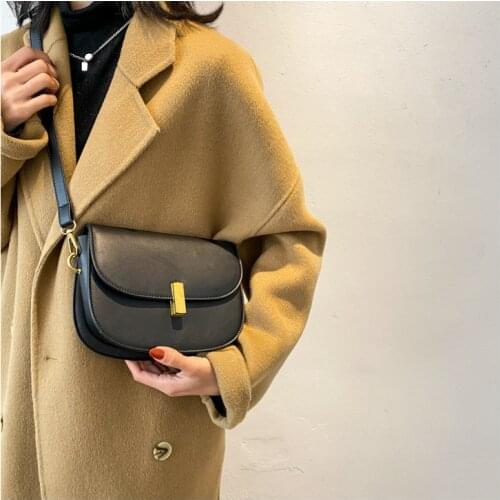 PU Leather Cowhide Tote Bag The New High Quality Leather Womens Designer Handbag High Capacity Shoulder Messenger Bag Purses