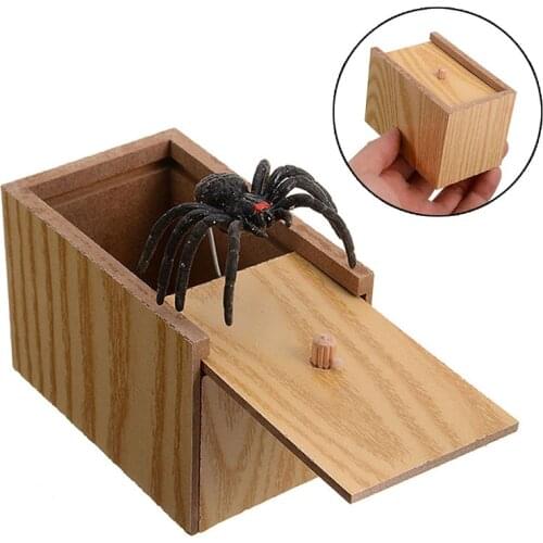 New Funny Wooden Prank Trick Box Surprise Spider Box Hide Spider For Festival Party Joke Prank Toy Scare Trick Grifts Props