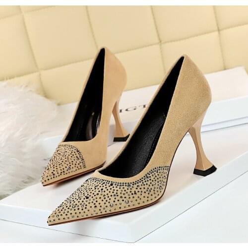 Flock High Heels Shoes Women Rhinestone Design Pointed Toe Pumps Ladies Shoes New Arrival