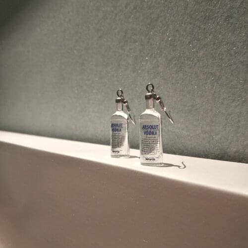 1Pair Cute Resin Vodka Beer Drop Earrings Womens Fashion Creative Drink Jewelry Personality Birthday Gifts for Friend E258