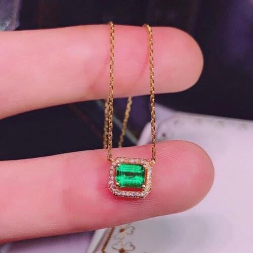 H1206 Emerald Necklace Fine Jewelry Pure 18K Gold Jewelry AU750 Natural Green Emerald 0.7ct Gemstones Pendants Fine Necklace