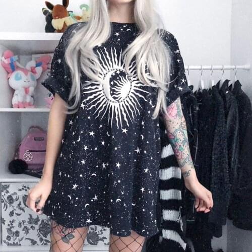 2019 New Vintage Crescent Stars Sun Print Women tshirt Casual Top Cotton Hipster T-shirt For Girls Tumblr Top Tee DropShipping