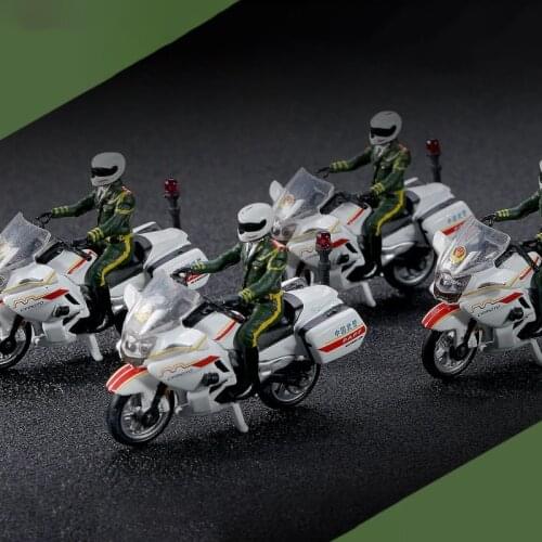 Resin 1/64 Scale Miniature Photography Villain Props Diy Sand Table Scene Dolls National Guest Character Model Traffic Police