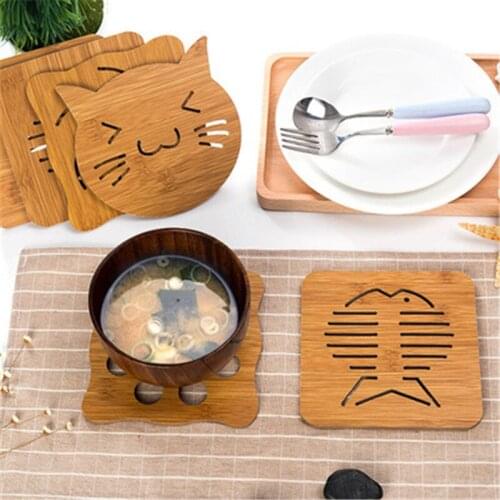 100pcs/lot Cute Hollow Shape Coasters Wood Table Mat Creative Non-slip Insulation Kitchen Dining Accessories Supplies Products