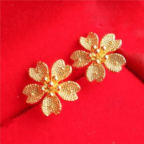 24k Yellow Gold Flower Shape Stud Earrings New Luxury Vintage Authentic Earrings Women Ladies Daily Wear Gold Earring Jewelry