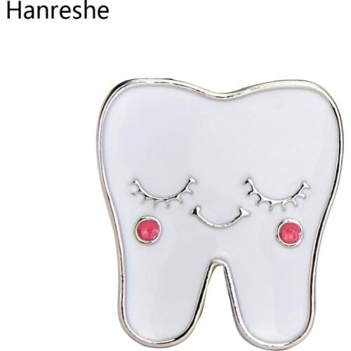 Hanreshe Medical Enamel Cartoon Tooth Brooch Pin Cute White Dentist Lapel Backpack Badge Jewelry Accessories Gift for Woman Girl