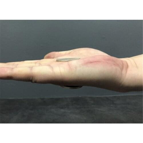 Magnetic Walking Liberty Half Dollar (Super Strong, 3.05cm, Brass) Magic Tricks Coin Appearing Magia Illusion Gimmick Props