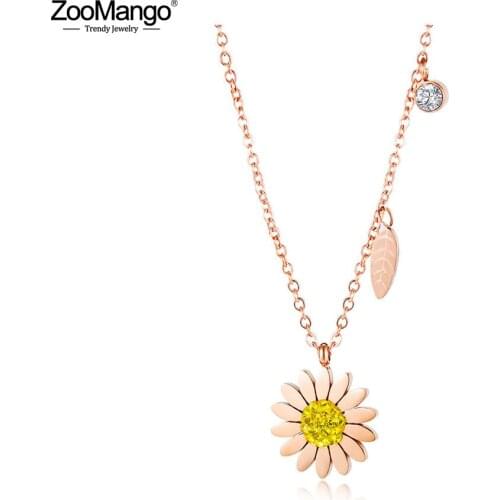 ZooMango Trendy Stainless Steel Small Daisy Pendant Necklace Rose Gold CZ Crystal Charm Choker Necklace For Women ZN17090