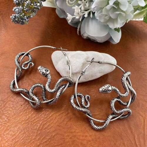 2021 Fashion Women Snake Earrings Trendy Exaggerated Retro Dragon Earrings Creative Temperament Ring Ear