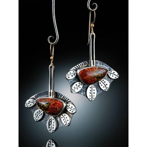 Vintage Leaves Long Dangle Earrings Red Resin Stone Hook Earrings for Women Party Ethnic Indian Jewelry 2019 Gifts