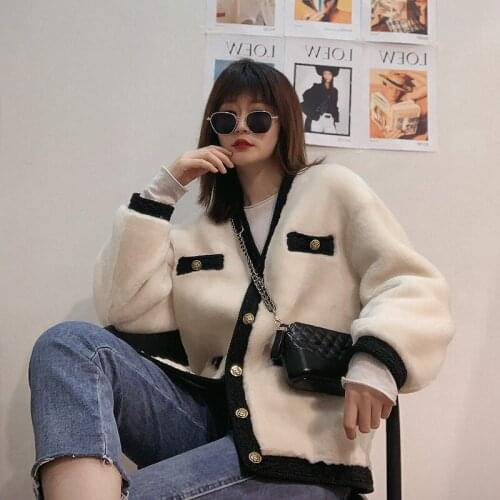 2020 Winter New Fur Coat Women Leather Splicing Temperament Joker V Collar Small Fragrant Wind Rice White Fur