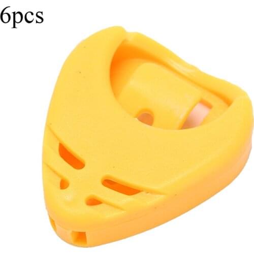 6Pcs/lot New Plastic Heart Shape Guitar Pick Collection Holder Accessories Guitar Pick Case Box Random Color