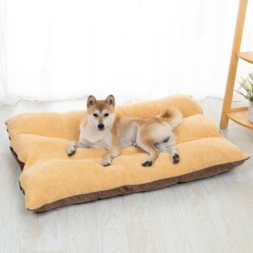 Pet Dogs Nest Cushion Blanket Plush Cushion Thickened Winter Warm Dog Bed for Large Cats and Dogs, Can Be Removed and Washed
