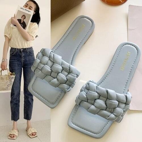 Fashion Casual Weave PU Leather Womens Slippers Summer Outdoor Shoes for Woman White Slides 2021 Female Slippers Flip Flops