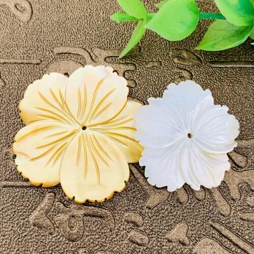 Shell Clothing Loose Beads White Margaritifera Mother of Pearl Clothing Beads Hand-polished Carved DIY Earrings Brooch Accessory