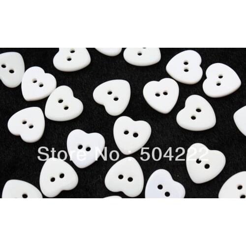 500pcs medium size Heart shape shiny Resin Novelty Children Sewing Sew On Buttons 15mm