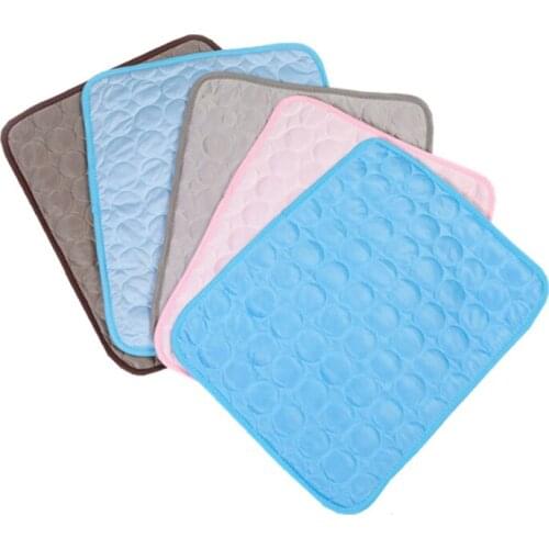 Summer Pet Cooling Mats Blanket Pet Dog Beds Sofa Portable Cooling Mat Pad Sleeping Cooler Mats For Dogs Cats Pet Ice Silk Mat