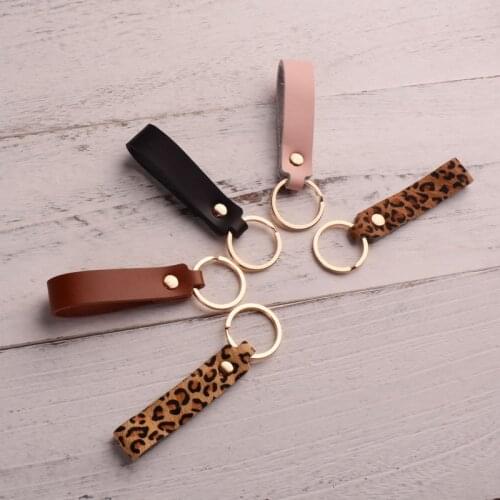 New Style Leopard Keychain for Women Men Simple Fashion PU Leather Bag Key Accessory Ring Black Pink Brown Key Chain Gifts