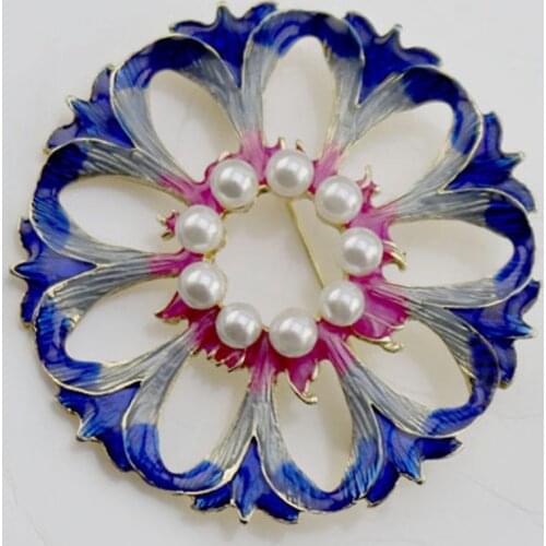 2020 New Exquisite Bouquet Pearl Water Oil Painting Womens Fashion Accessories Brooch