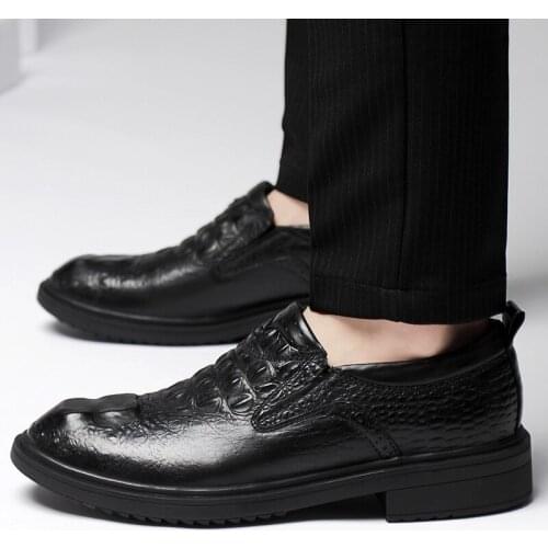 Fashion new man shoes mens cuero sale hombre hot 2020 black sneakers informales sapatos breathable flat leisure shoe causal for