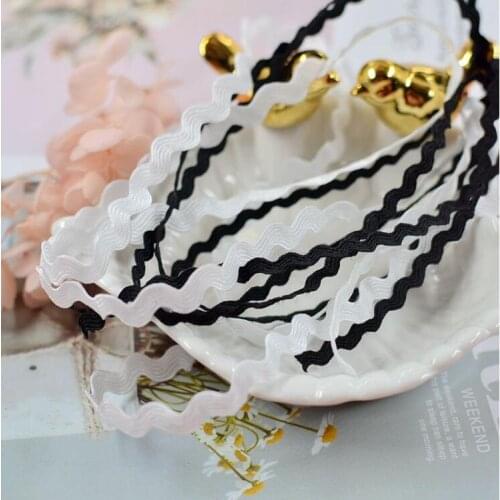 2020 Hot New 10 Meters Colored Embroidered Lace Trim Clothing Decorative Ribbon Home DIY Choker Sewing Wedding Crafts Decoration
