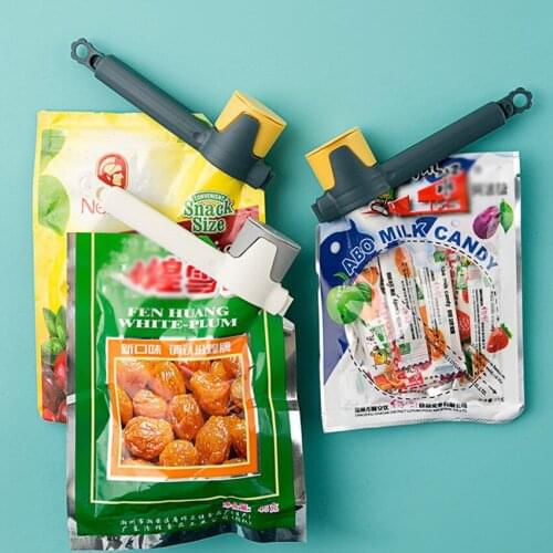 1Pc Kitchen Foods Bag Clips Creative Snacks Sealed Clip With Discharge Nozzle, Portable Milk Powder Sealing Clamp Food Seal Clip