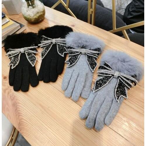 Womens autumn winter thicken warm bingbling big bow wool gloves ladys touch screen winter cashmere fur driving glove R2275
