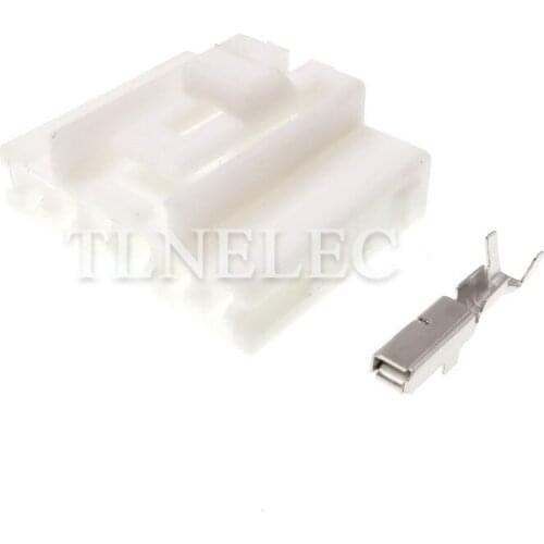 7283-1061 6 Pin Way Female White Electrical Wire Connector