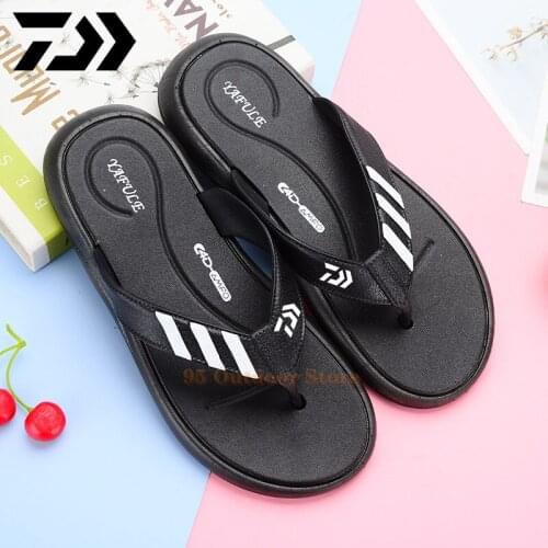 Daiwa Fishing Massage Flip-flops Summer Men Slippers Beach Sandals Comfortable Men Casual Shoes Fashion Flip Flops Footwear 2021