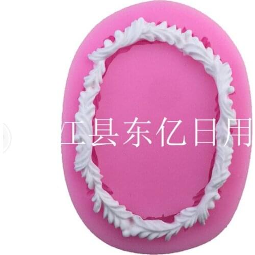 Factory Direct Sales of New Wreath-turning Sugar Cake Mold E033