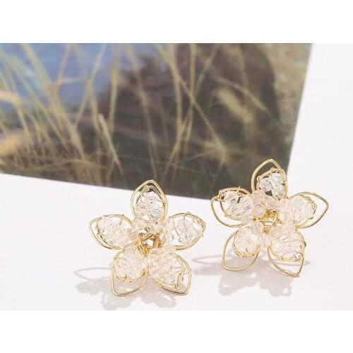 Earrings For Women 2021 Korean Delicate Piercing Ear Sweet Metal Hollow Out Flower Earrings Literary Temperament Women Jewelry
