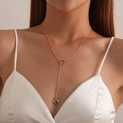 Simple Temperament Hollow Love Heart Pendant Necklace for Women Elegant Long Chains Geometric Clavicle Necklace Jewelry Kolye